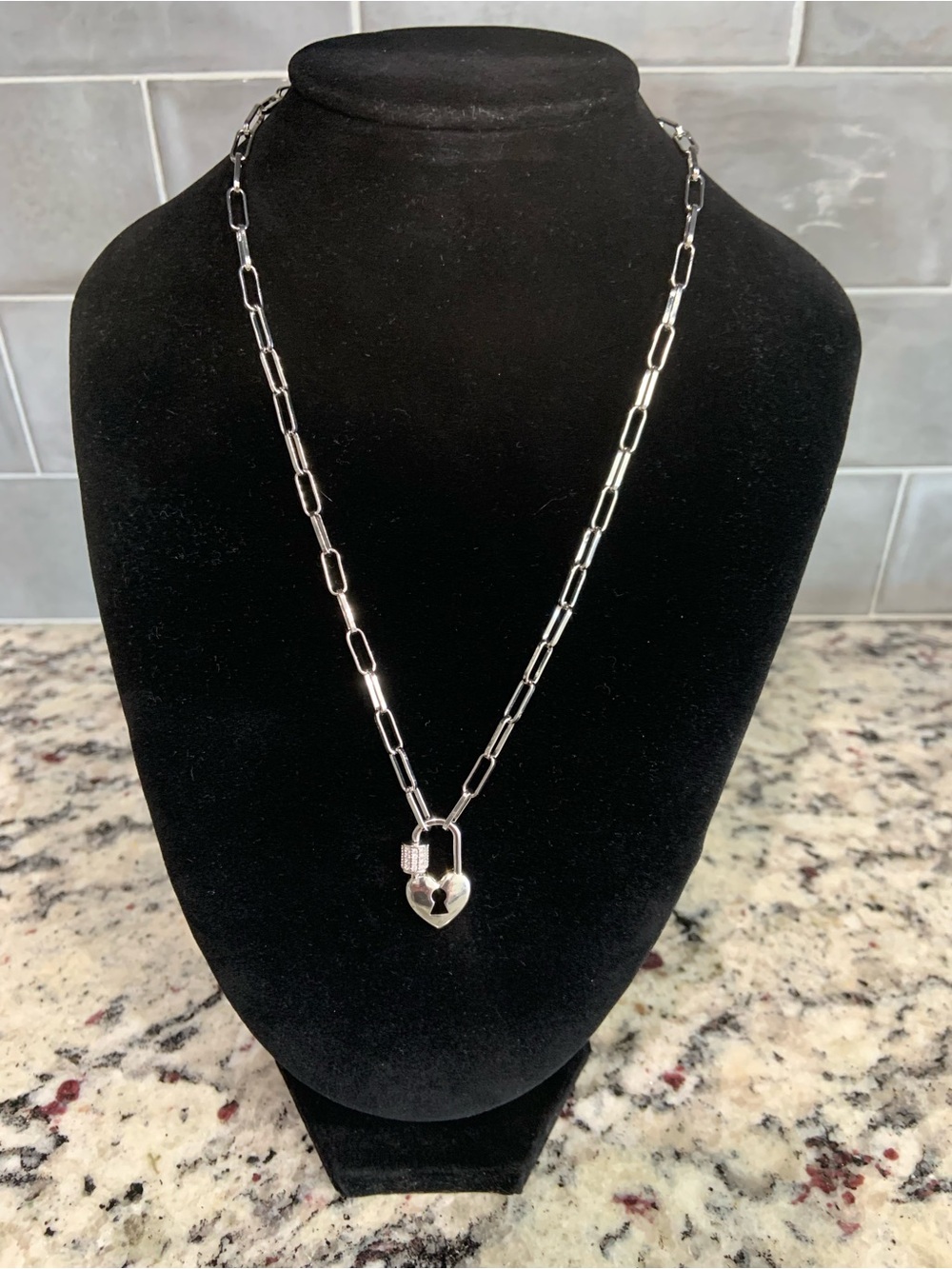Stainless Steel Paperclip Chain Necklace with Heart Padlock
Pendant- BNWOT